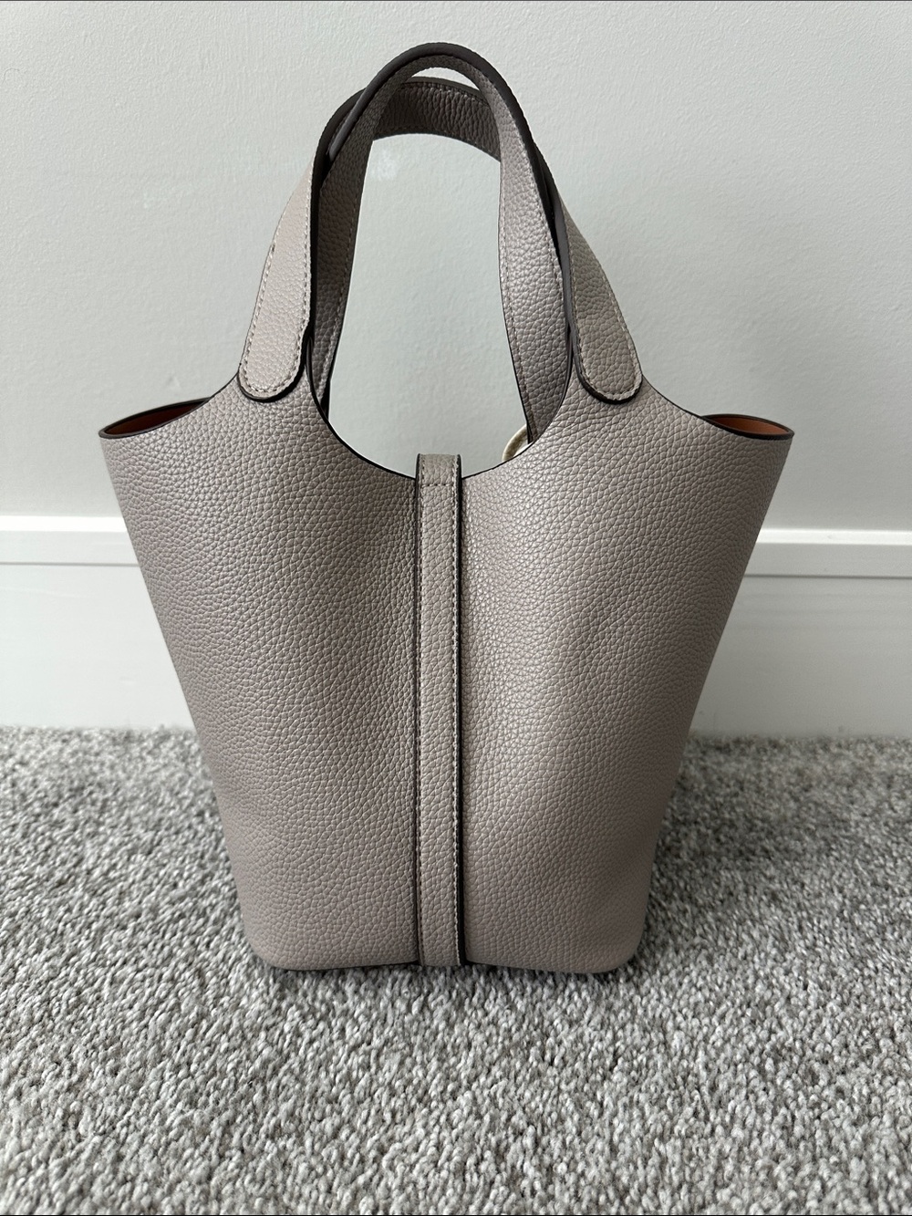 Pebbled Vegan Leather Tote Bag in Gray Taupe with Cream Bag Charm - Picture 2 of 5